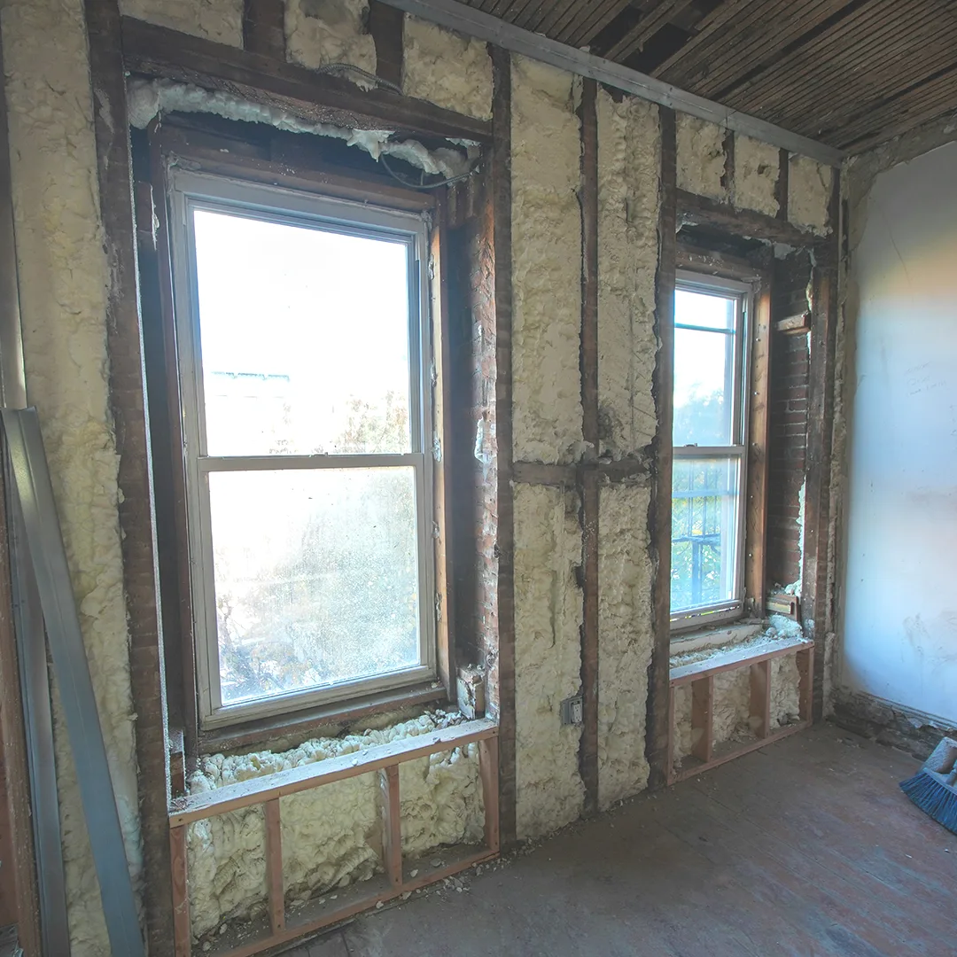 Ściana zaizolowana pianą PUR