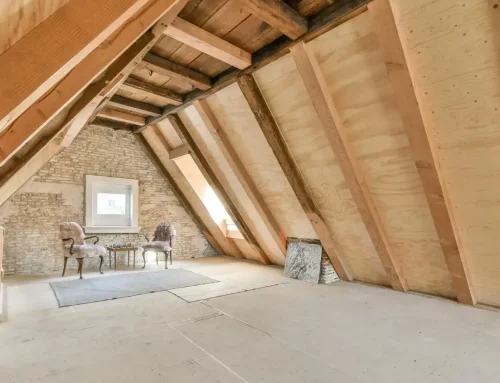 Dlaczego izolacja poddasza pianą PUR poprawia komfort latem i zimą?